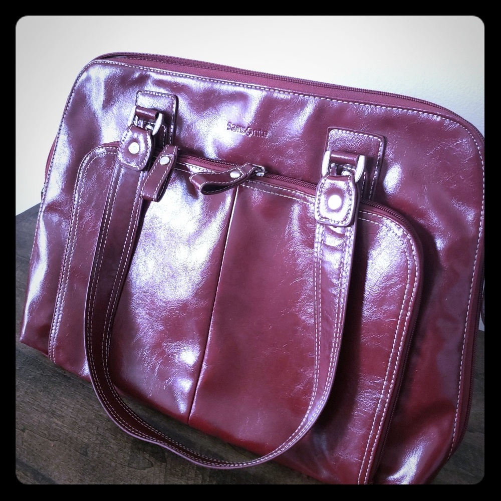 Vintage leather Samsonite computer bag.